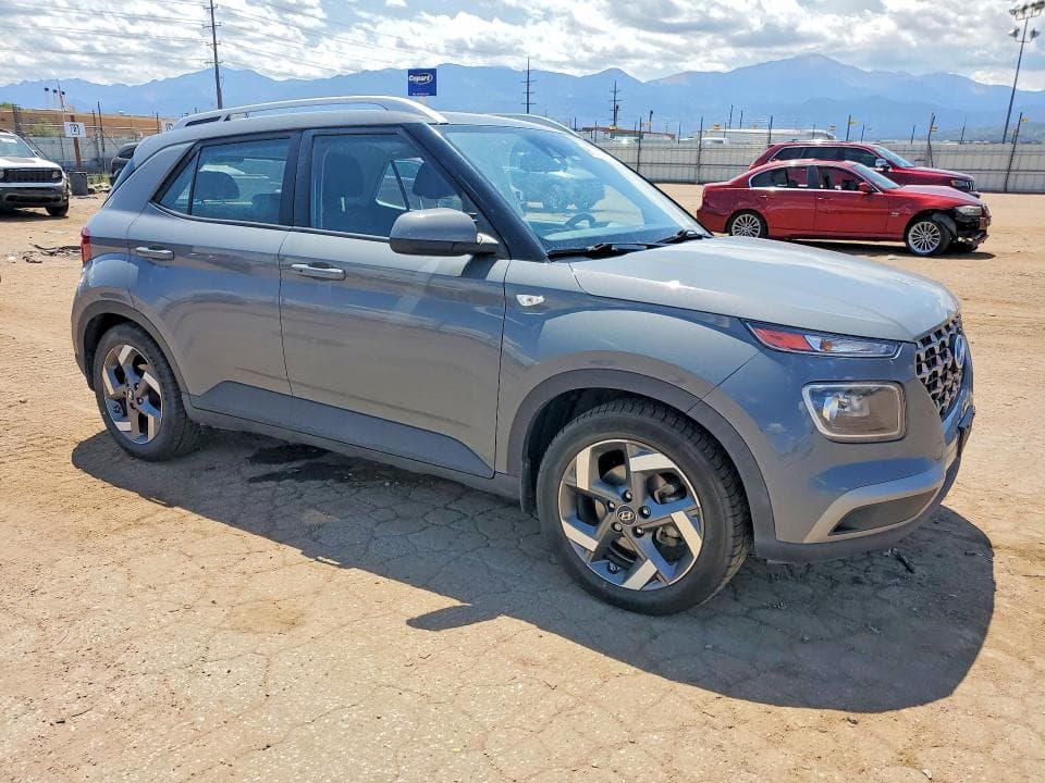 2021 HYUNDAI VENUE SEL 4