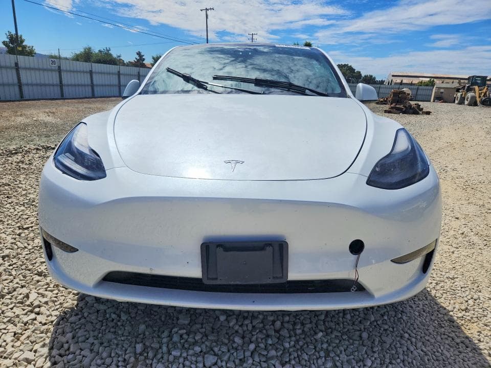 2023 TESLA MODEL Y 5