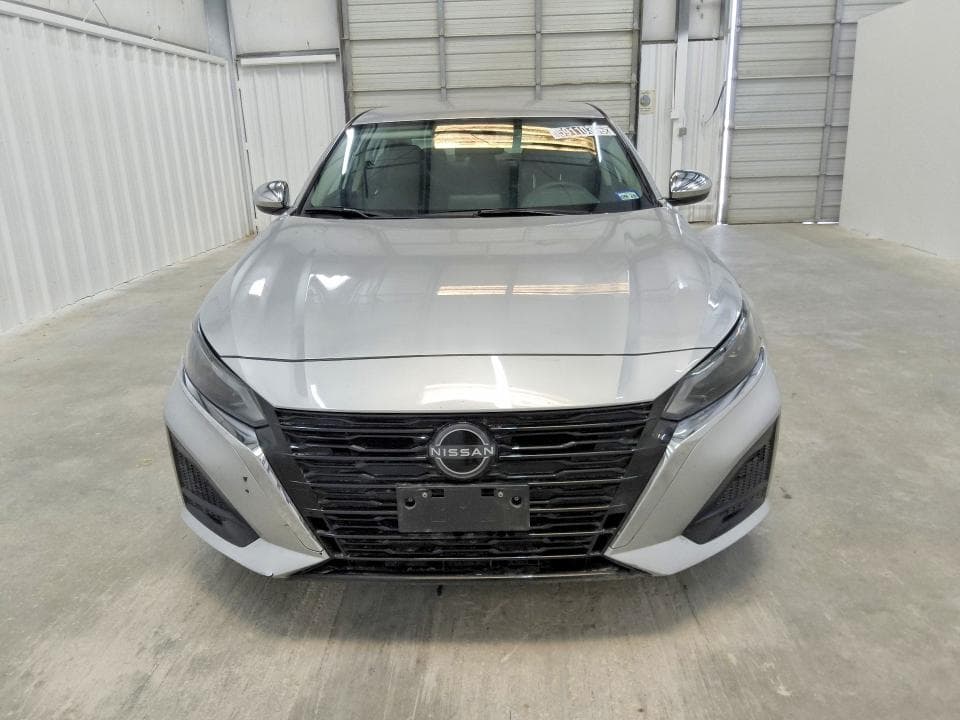 2024 NISSAN ALTIMA SV 5