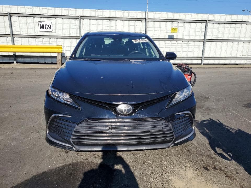 2021 TOYOTA CAMRY LE 5
