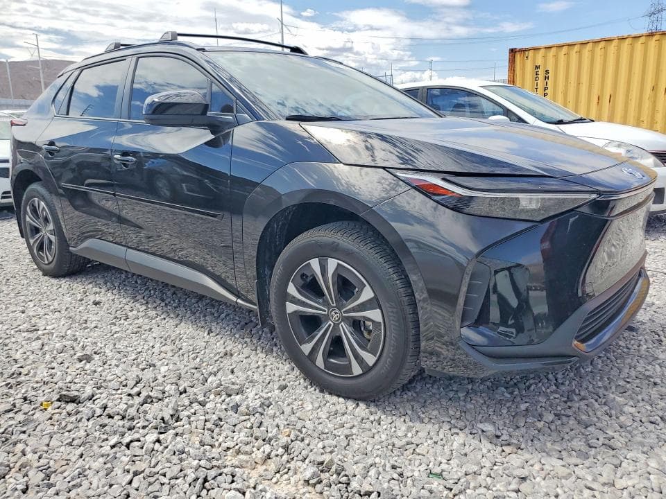 2024 TOYOTA BZ4X XLE 4