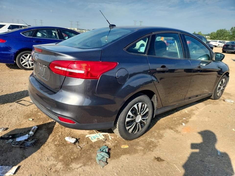 2018 FORD FOCUS S 3