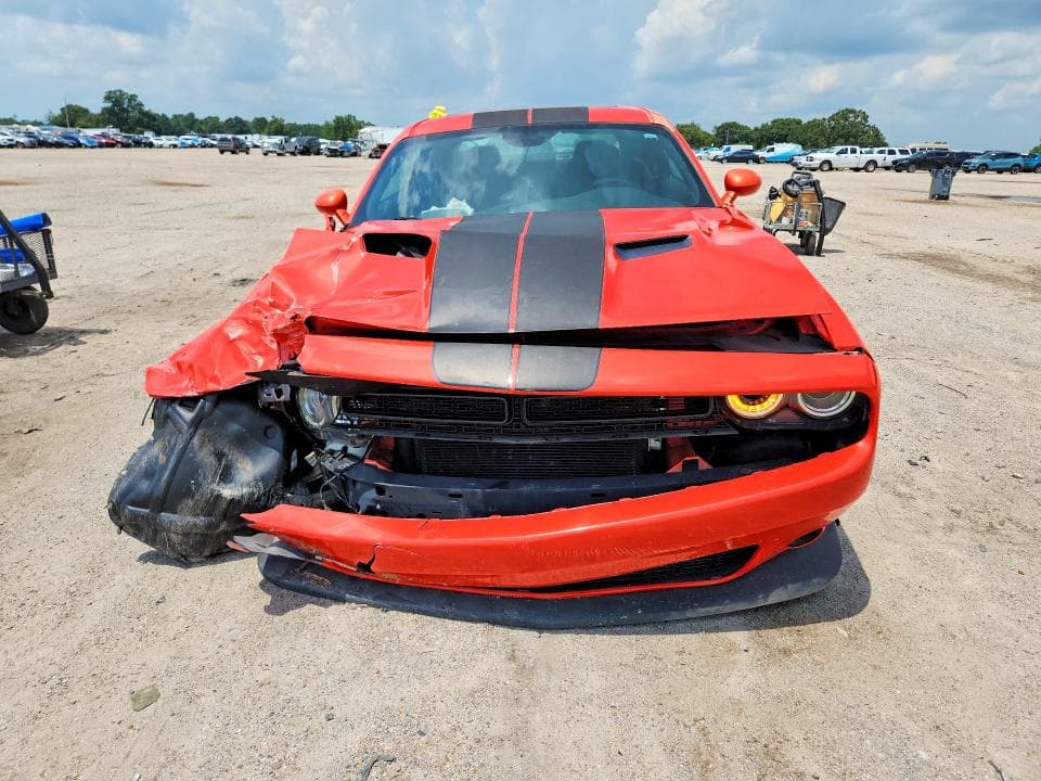 2017 DODGE CHALLENGER SXT 5