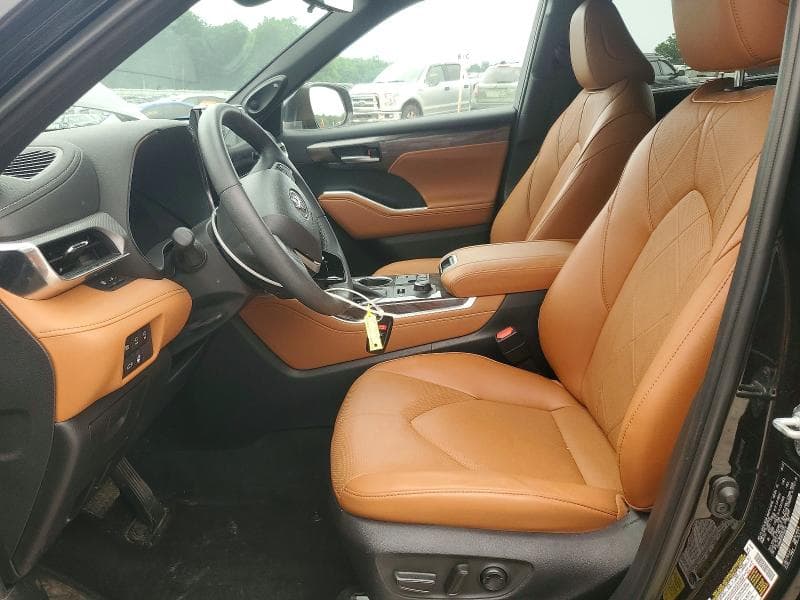 2023 TOYOTA HIGHLANDER PLATINUM 7