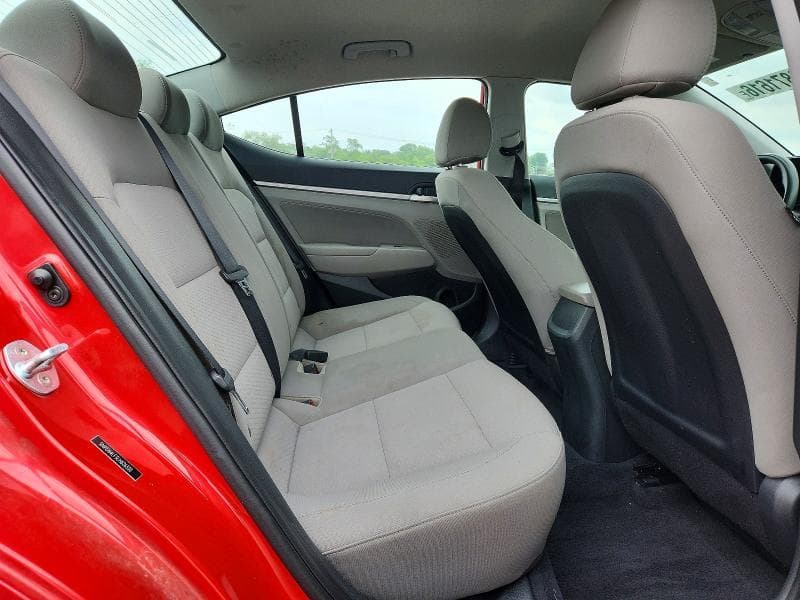 2020 HYUNDAI ELANTRA SEL 10