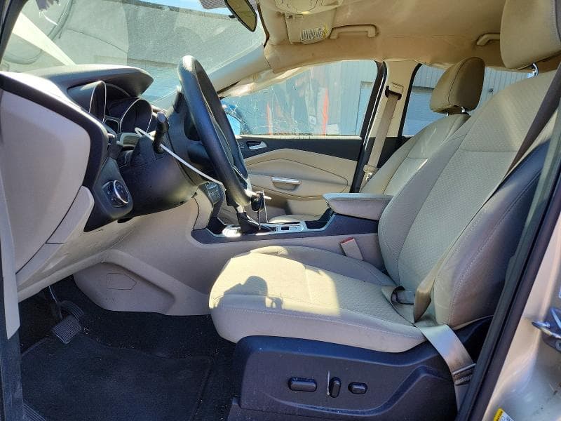 2017 FORD ESCAPE SE 7