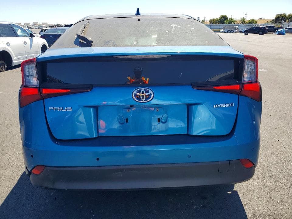 2019 TOYOTA PRIUS LE 6