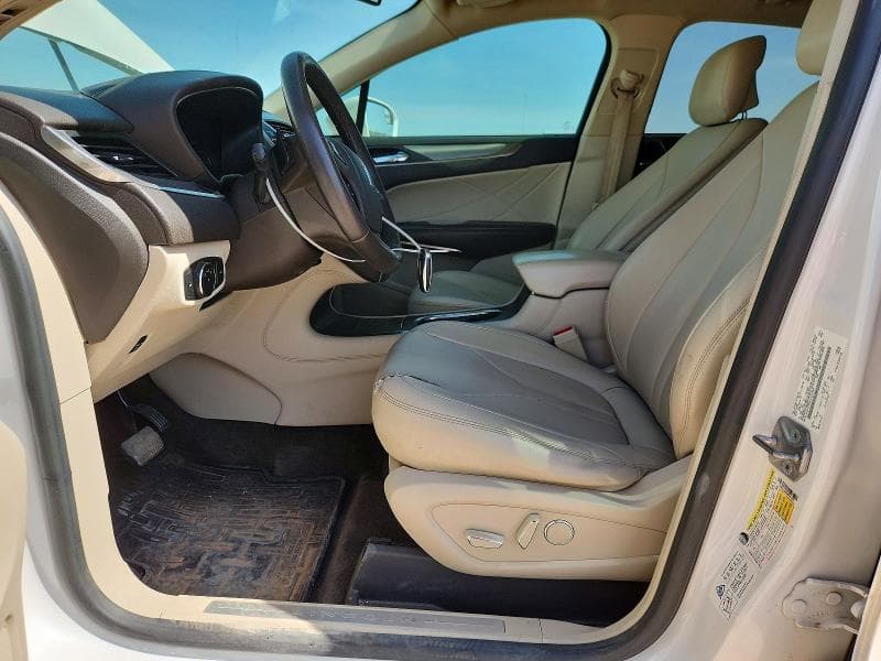 2017 LINCOLN MKC PREMIERE 7