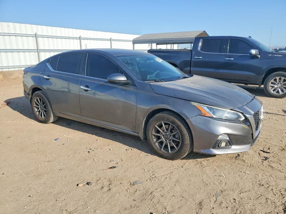 2019 NISSAN ALTIMA S 4