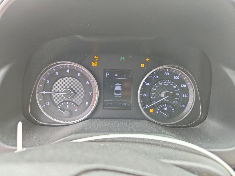 2020 HYUNDAI ELANTRA SE 9