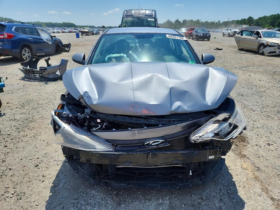 2019 HYUNDAI ELANTRA SE 5