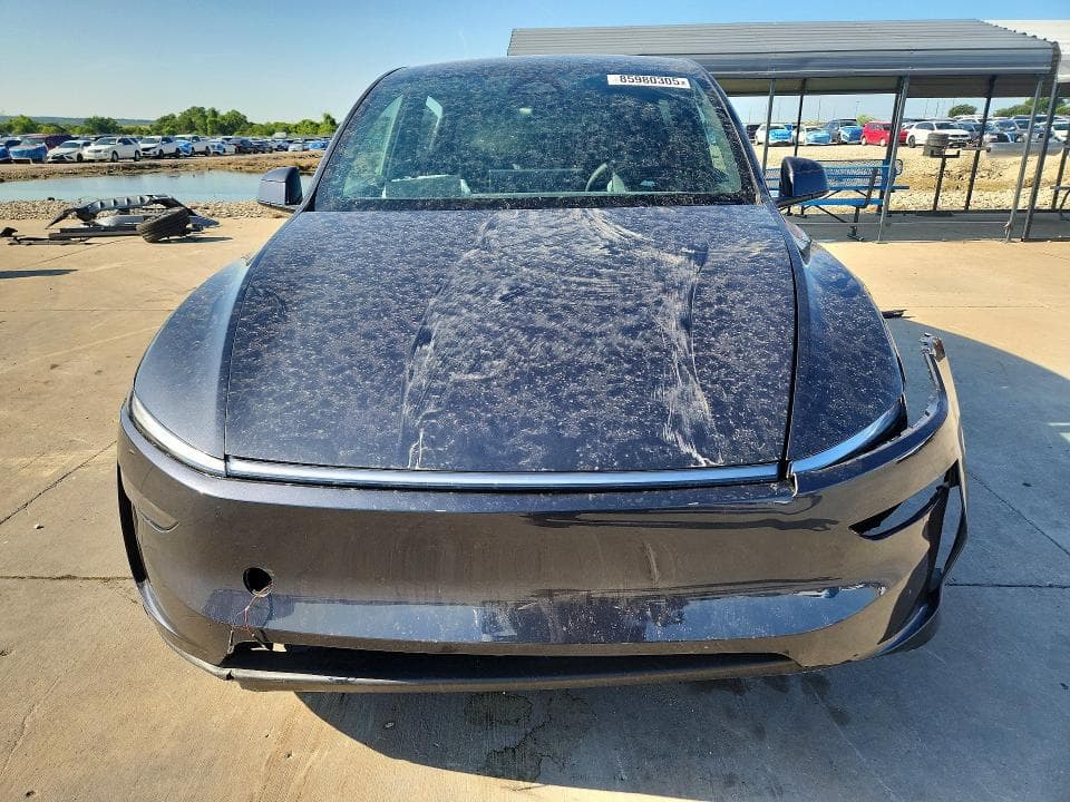 2026 TESLA MODEL Y 5