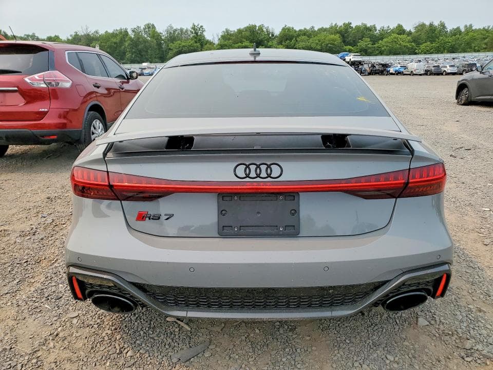 2021 AUDI RS7 6