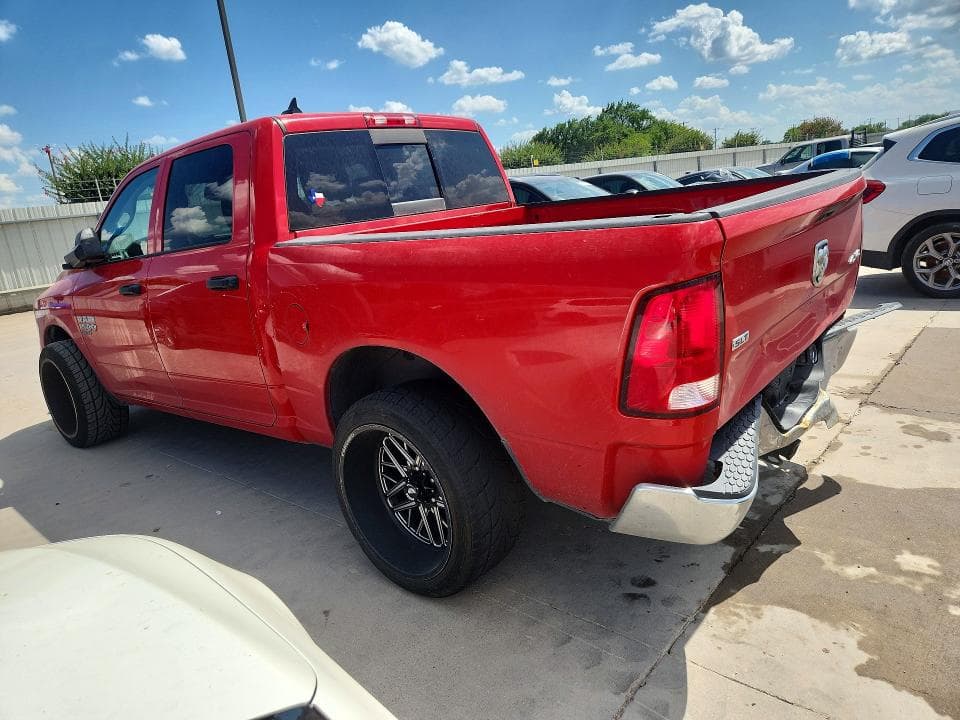 2023 RAM 1500 CLASSIC SLT 2
