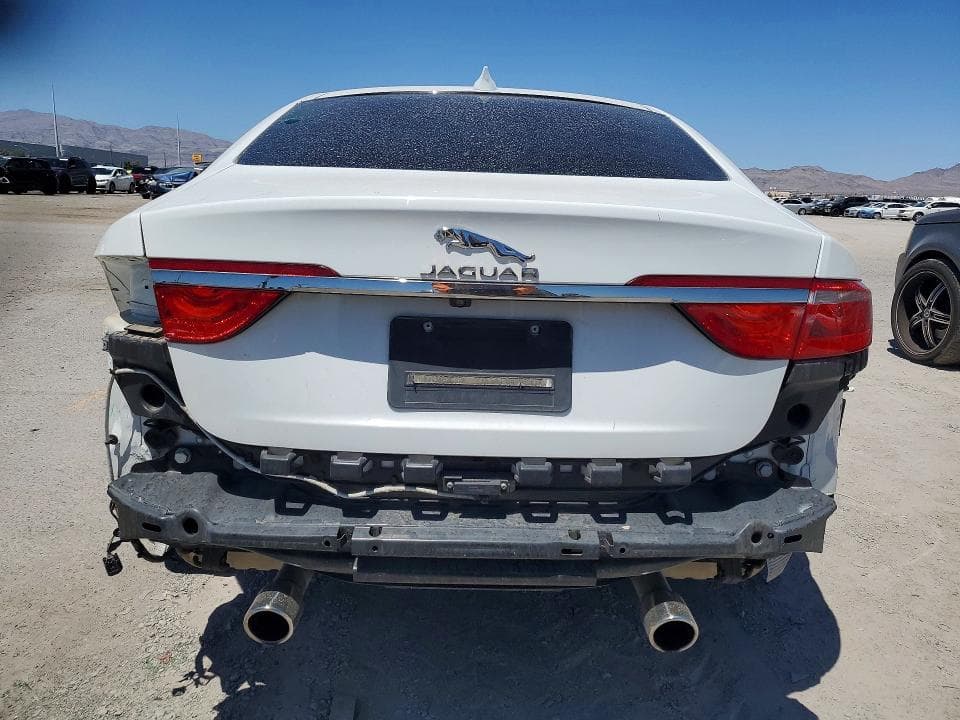 2017 JAGUAR XF PRESTIGE 6