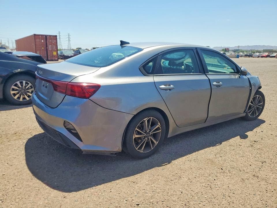 2024 KIA FORTE LXS 3