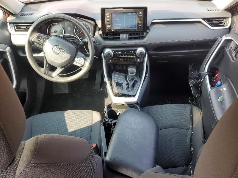 2021 TOYOTA RAV4 LE 8