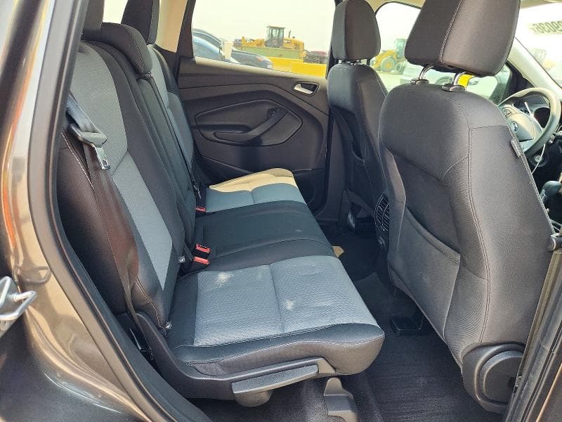 2017 FORD ESCAPE SE 11