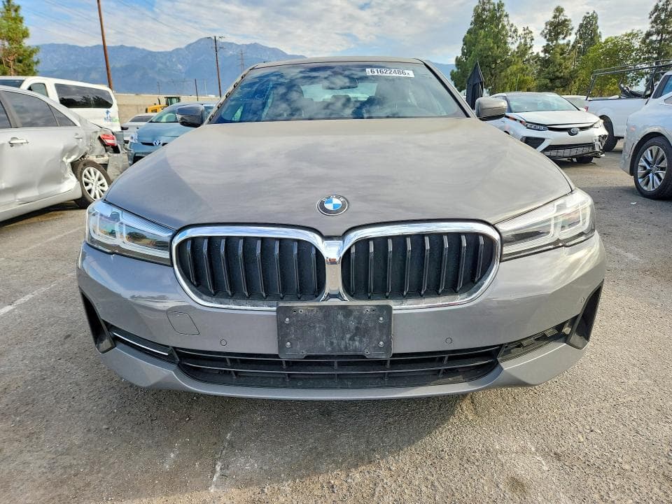 2021 BMW 530E 5