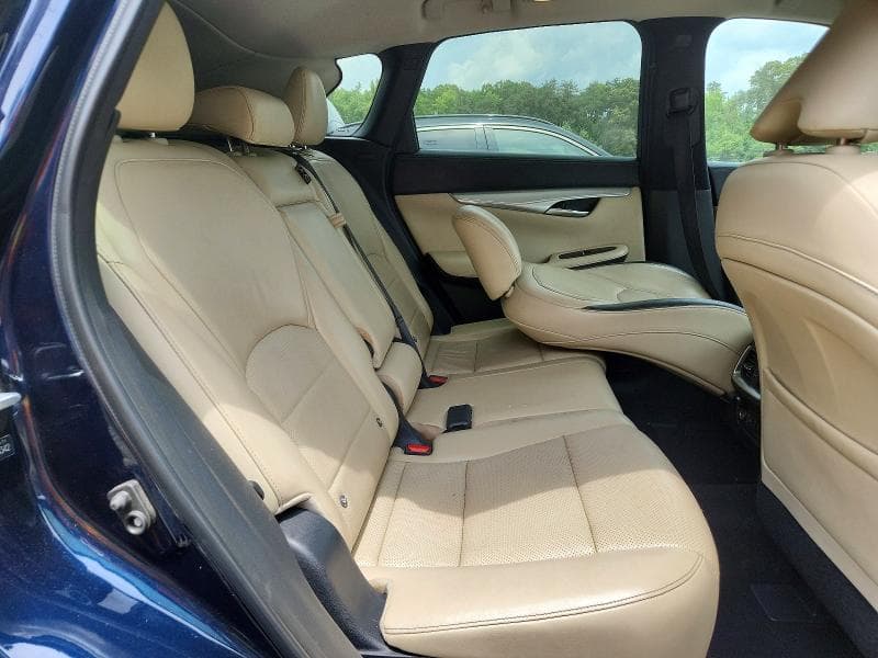 2019 INFINITI QX50 ESSENTIAL 11