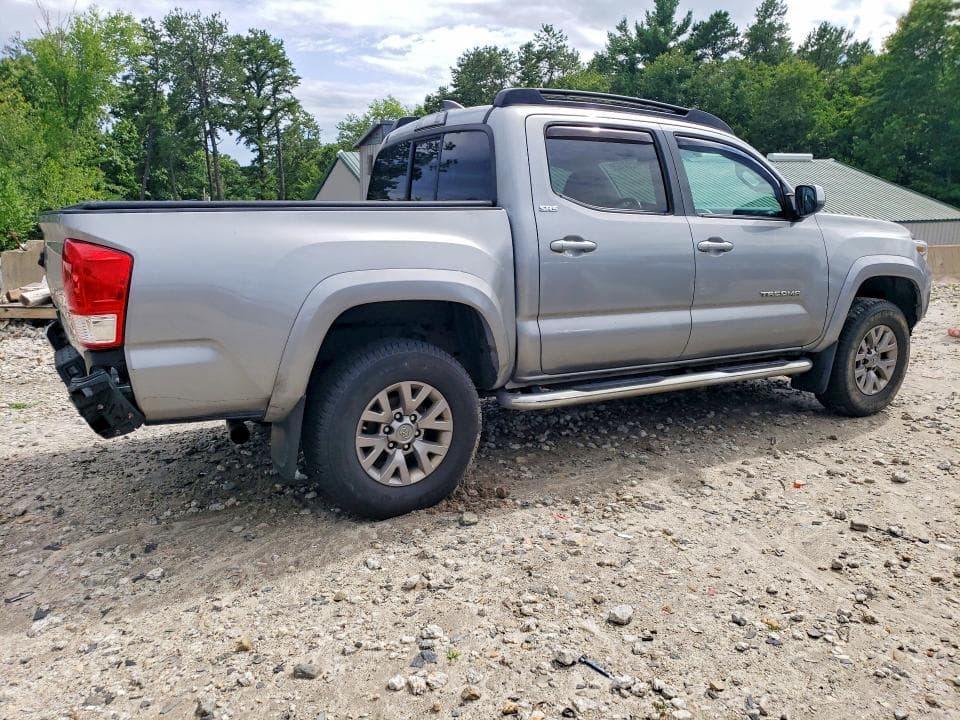 2017 TOYOTA TACOMA 3