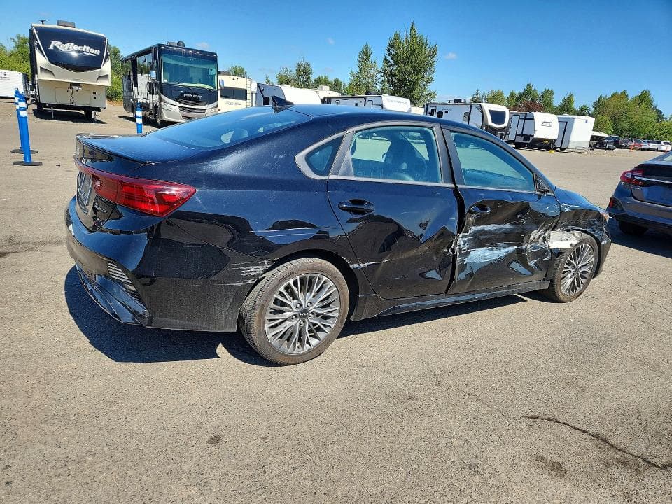 2022 KIA FORTE GT LINE 3