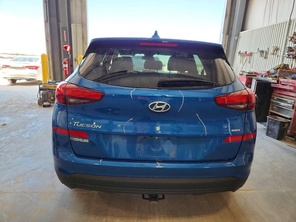 2020 HYUNDAI TUCSON SE 6