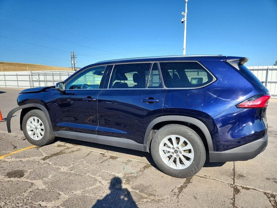 2024 TOYOTA GRAND HIGHLANDER XLE 2