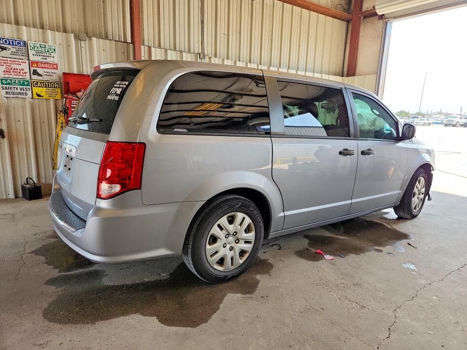 2020 DODGE GRAND CARAVAN SE 3