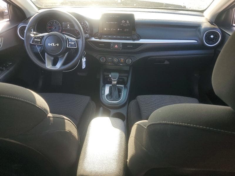 2023 KIA FORTE LX 8