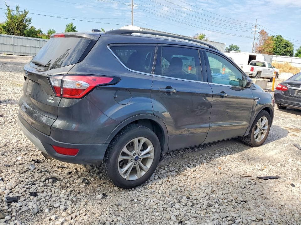 2018 FORD ESCAPE SE 3