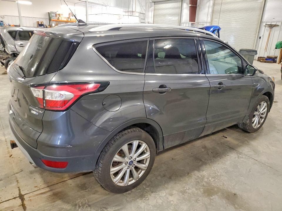 2018 FORD ESCAPE TITANIUM 3