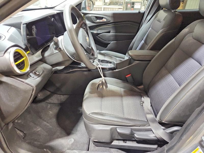 2025 CHEVROLET TRAX 1LT 7