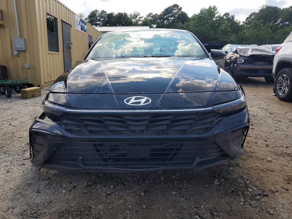 2025 HYUNDAI ELANTRA SEL 5