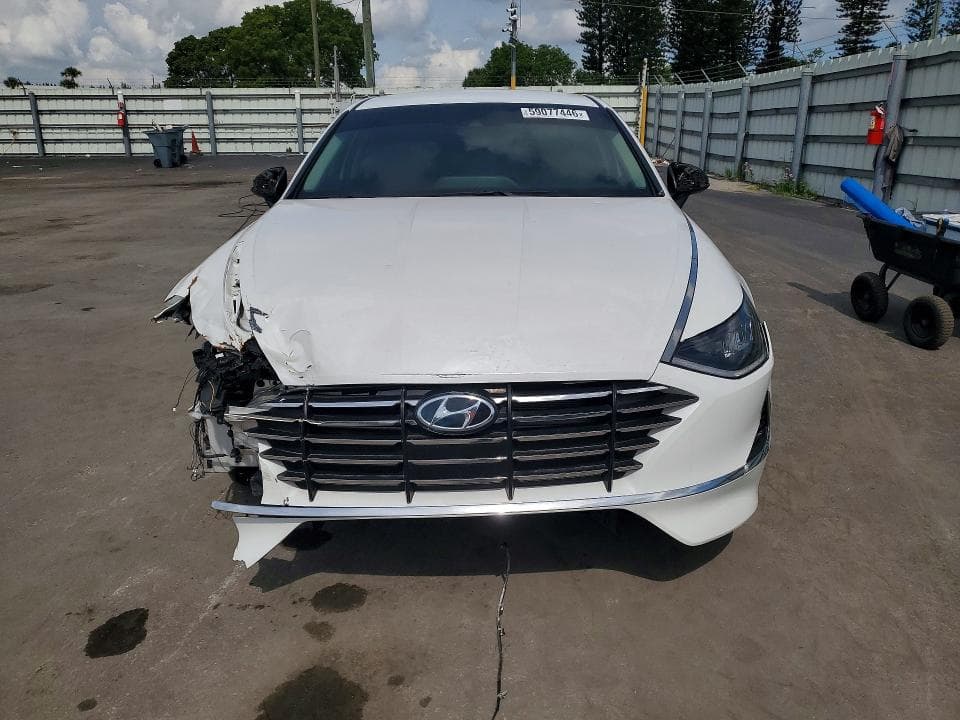 2022 HYUNDAI SONATA SE 5