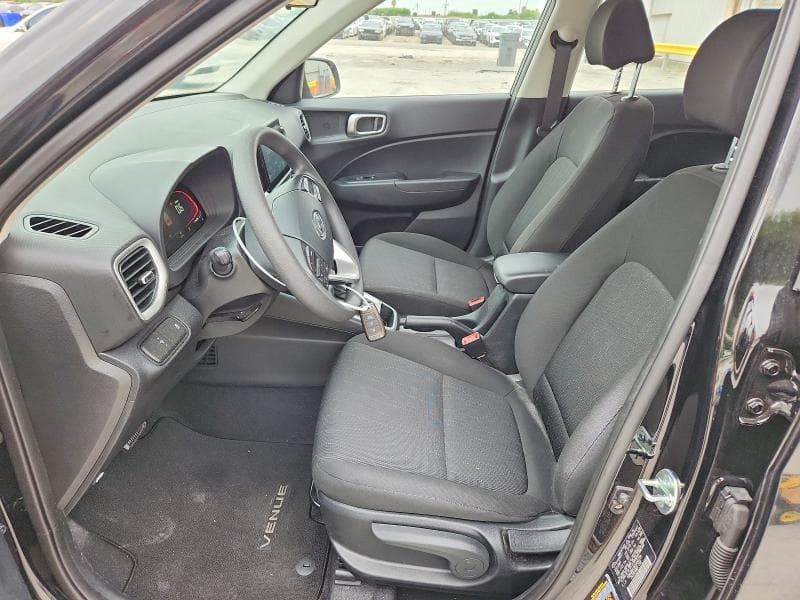 2026 HYUNDAI VENUE SE 7