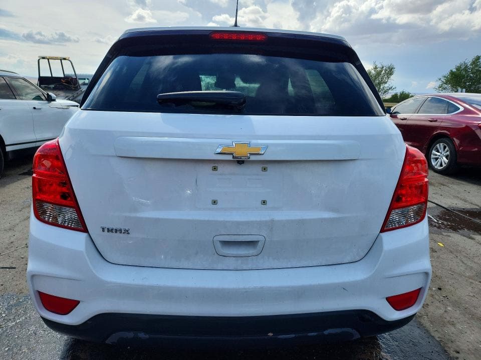 2020 CHEVROLET TRAX LS 6
