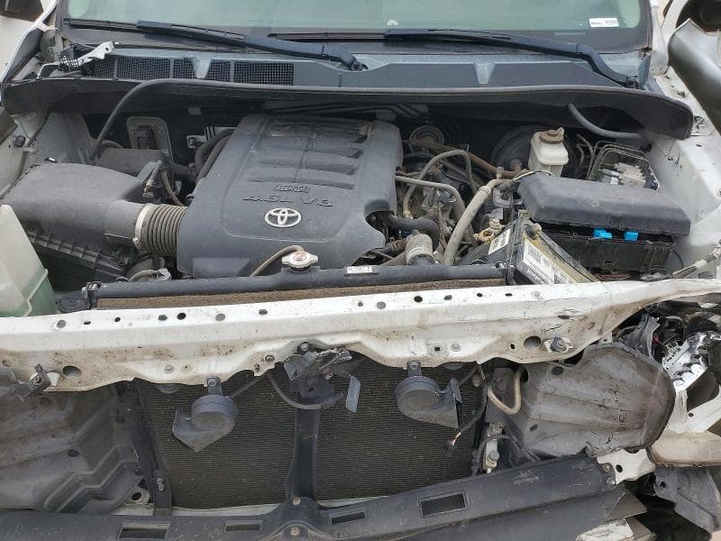 2018 TOYOTA TUNDRA SR 11