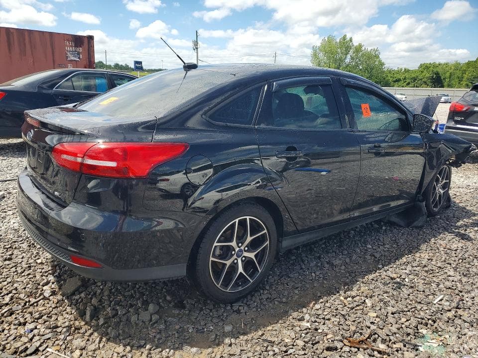 2017 FORD FOCUS SEL 3