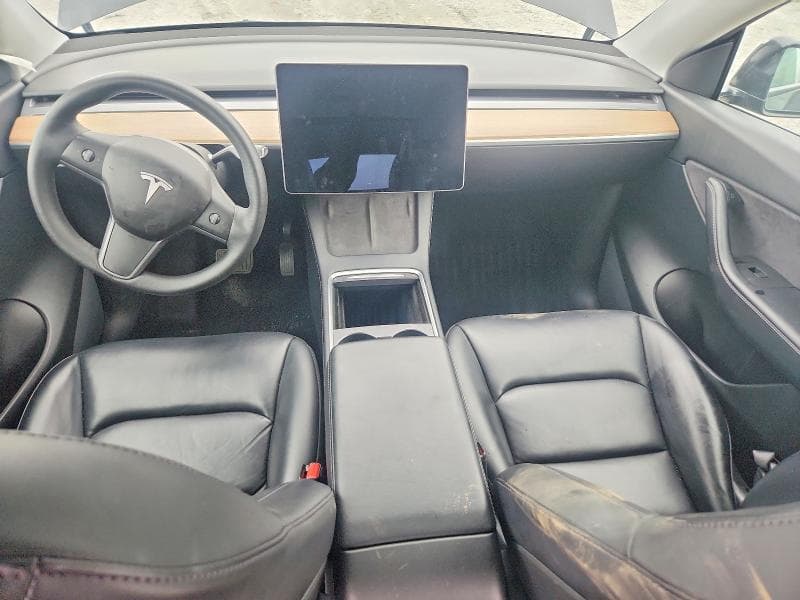 2021 TESLA MODEL Y 8