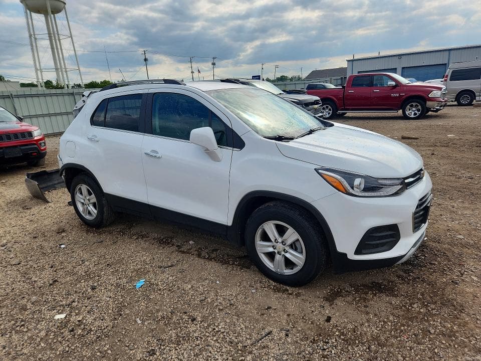 2019 CHEVROLET TRAX 1LT 4