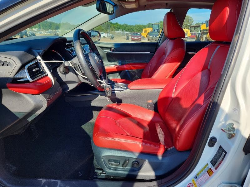 2018 TOYOTA CAMRY XSE 7
