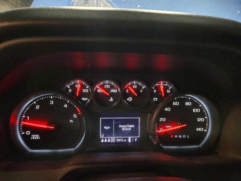 2025 CHEVROLET SILVERADO K2500 HEAVY DUTY 9