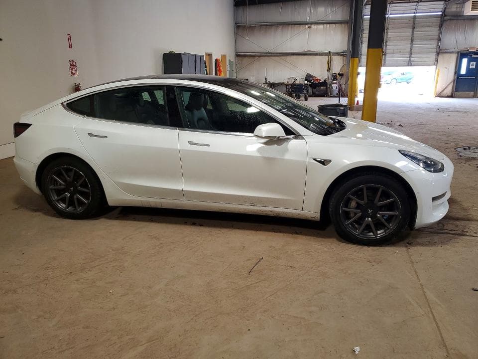2020 TESLA MODEL 3 4