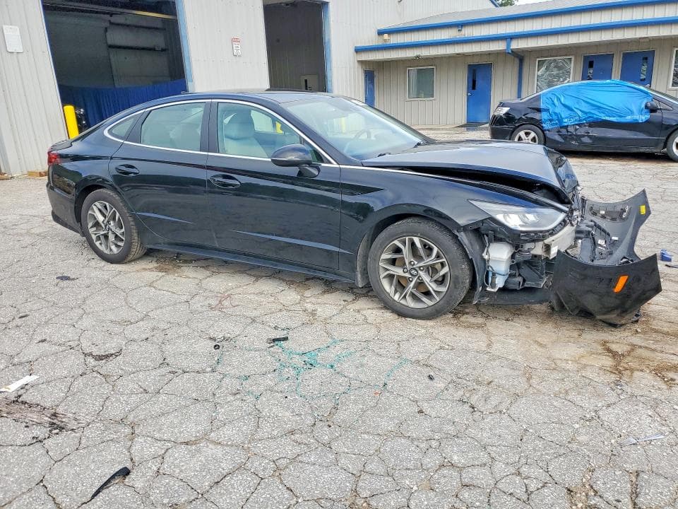 2021 HYUNDAI SONATA SEL 4