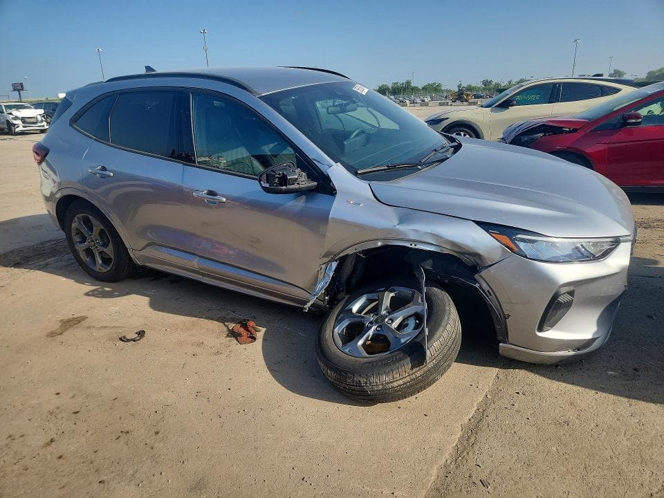 2023 FORD ESCAPE ST LINE 4