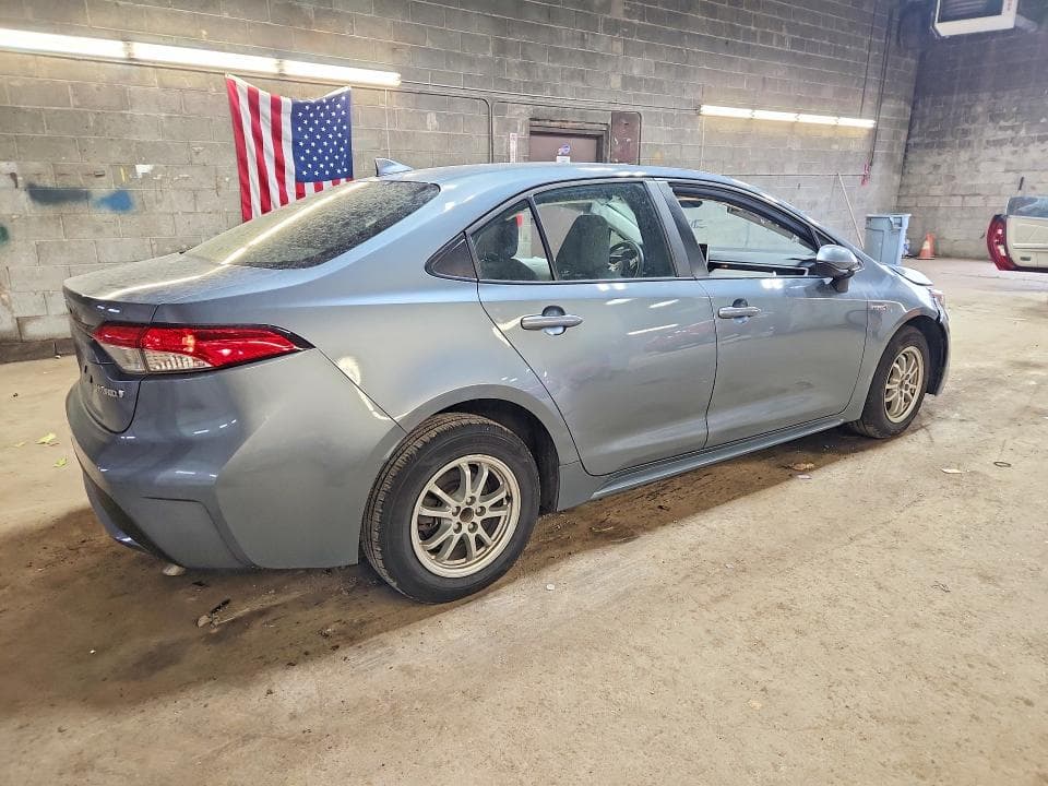 2021 TOYOTA COROLLA LE 3