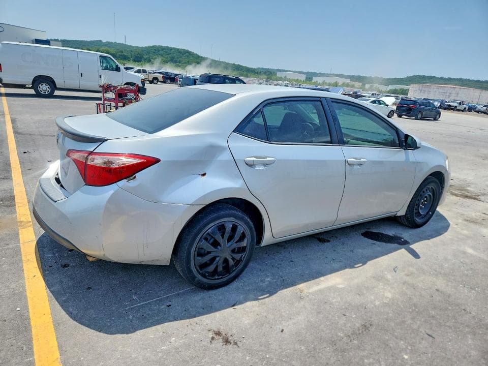 2017 TOYOTA COROLLA LE 3
