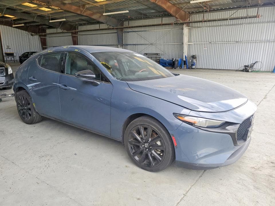 2021 MAZDA 3 4