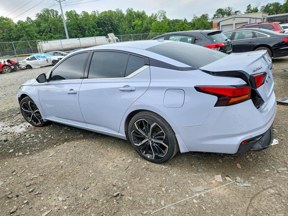 2024 NISSAN ALTIMA SR 2